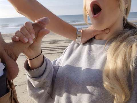 KiloGirls presents: Outdoor after a blowjob for a stranger on the beach, i was fucked in public