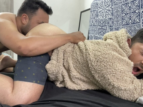 KiloGirls presents: I'm very cold, my stepbrother fucks me unexpectedly to give me a little warmth