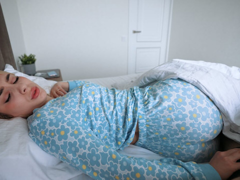 KiloGirls presents: My whore step mom wakes me up in the best way she knows!