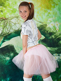 KiloGirls presents: This hot shapely teen does not complicate things and gets straight down to the point